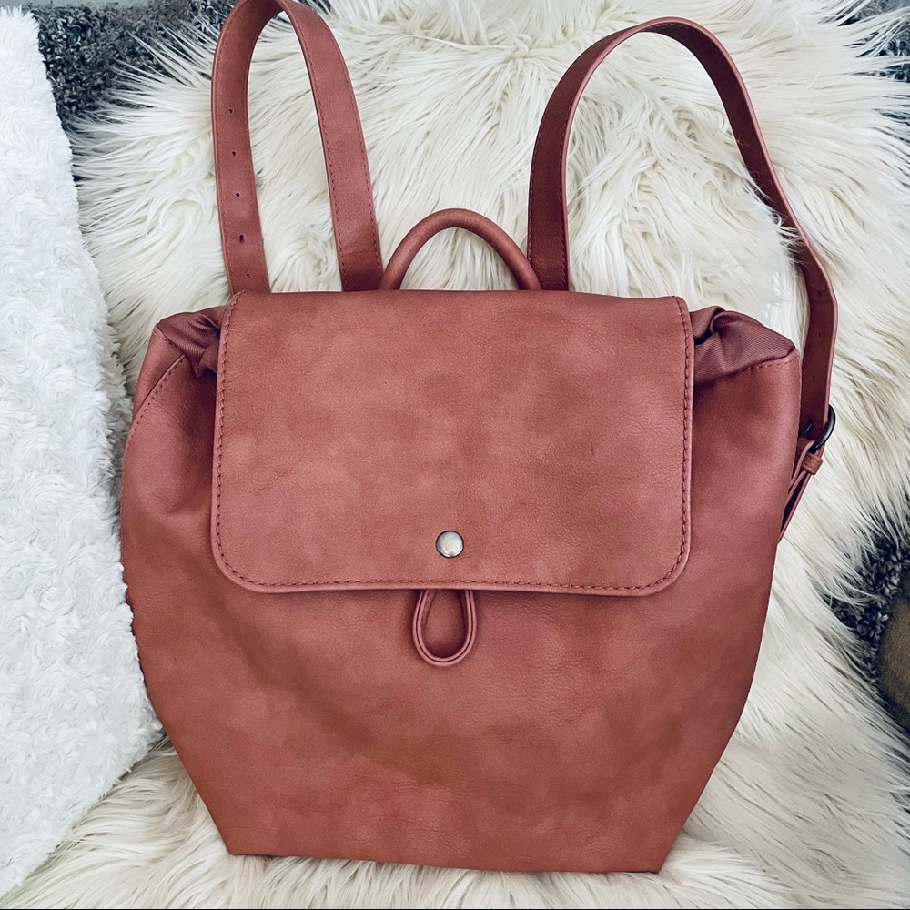 Universal Thread Soft Flap Blush Color Backpack
